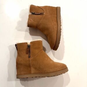 UGG•chestnut classic femme zip mini wedge boots 7 EUC